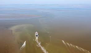 Vaargeul naar Ameland slibt verder dicht.